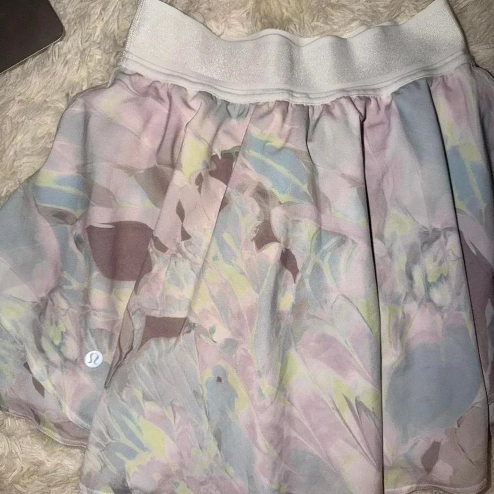 Lululemon Court Rival‎ HR Skirt Size 2 Nouveau Marble NWOT